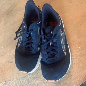 Women’s altra Torrin 6